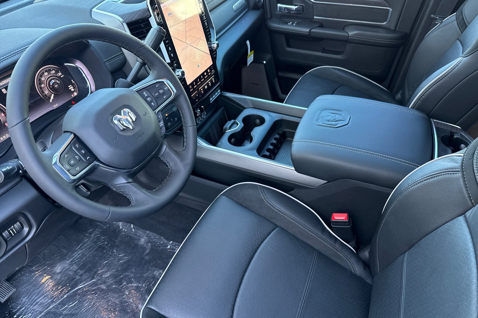 New 2026 RAM 3500 Laramie AWD/4WD image 11