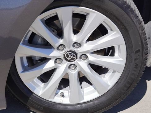 Used 2020 Toyota Camry LE w/ Carpet Mat Package image 9