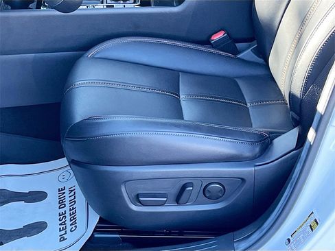 Used 2025 MAZDA CX-50 AWD 2.5 S w/ Premium Plus Pkg image 19