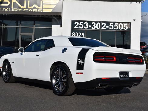 Used 2022 Dodge Challenger R/T image 12