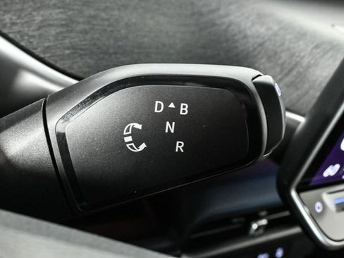 New 2025 Volkswagen ID. Buzz Pro S image 19