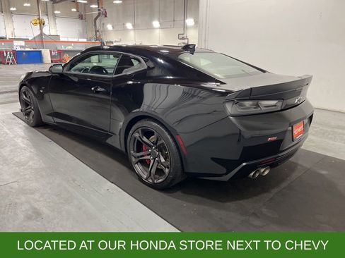 Used 2018 Chevrolet Camaro SS image 6