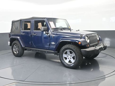 Used 2013 Jeep Wrangler Unlimited Sport AWD/4WD image 8