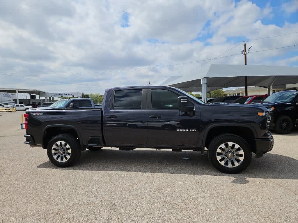 Used 2024 Chevrolet Silverado 2500 Custom w/ Custom Convenience Package AWD/4WD image 9