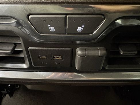 Used 2020 Chevrolet Silverado 1500 LTZ w/ LTZ Premium Package image 41