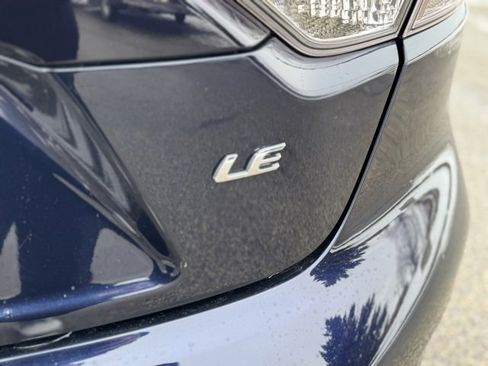 Certified 2023 Toyota Corolla LE image 33