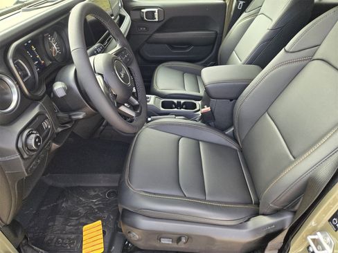 New 2026 Jeep Gladiator Sport image 14