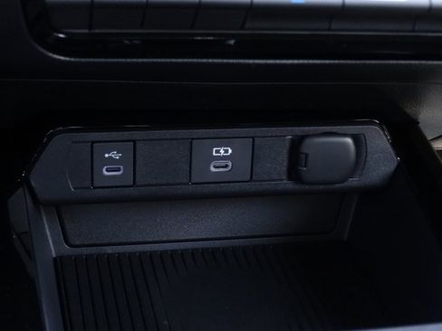 New 2026 Toyota Prius Plug-In Hybrid image 23