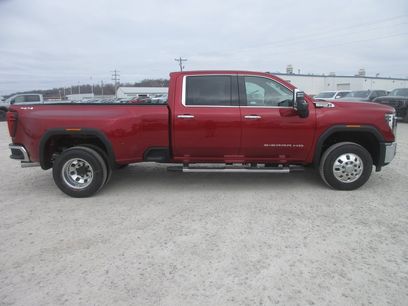 New 2026 GMC Sierra 3500 SLT w/ SLT Premium Package
