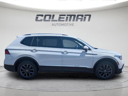 Used 2022 Volkswagen Tiguan SE AWD/4WD image 4