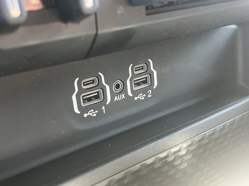 Used 2023 RAM 1500 Laramie AWD/4WD image 38