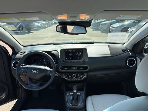 Used 2023 Hyundai Kona SEL w/ Cargo Package AWD/4WD image 7