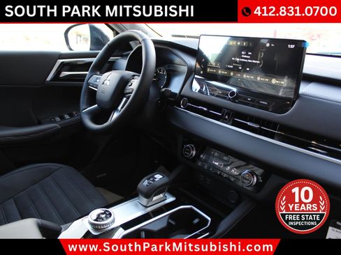 New 2026 Mitsubishi Outlander SE image 10