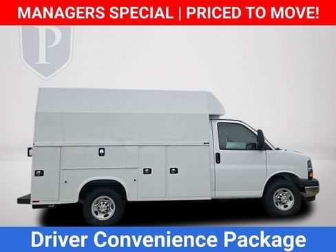 New 2025 Chevrolet Express 3500 w/ Power Convenience Package RWD image 4