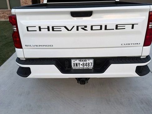 Used 2026 Chevrolet Silverado 1500 Custom RWD image 17