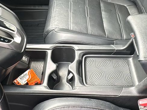 Used 2018 Honda CR-V Touring image 22