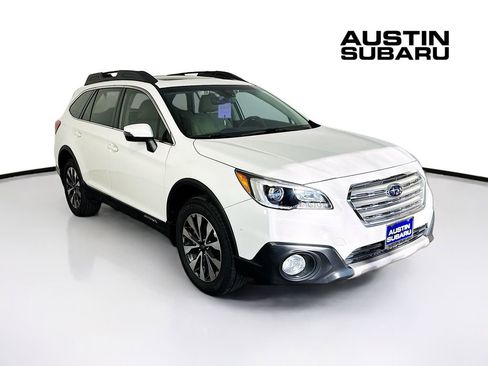 Used 2017 Subaru Outback 2.5i Limited image 1