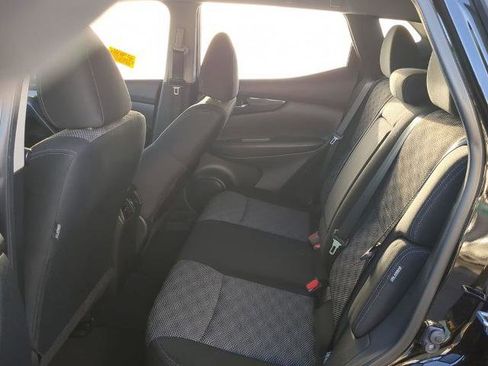 Certified 2020 Nissan Rogue Sport SV image 14