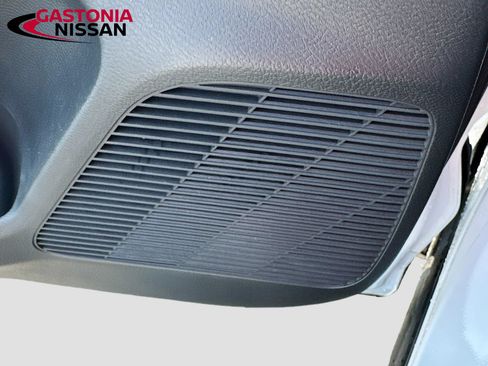 Used 2026 Nissan Kicks SV FWD image 32