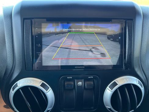 Used 2014 Jeep Wrangler Sahara w/ Connectivity Group AWD/4WD image 25