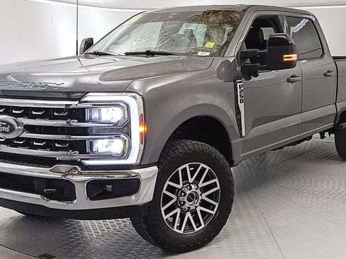 Certified 2024 Ford F250 Lariat AWD/4WD image 6