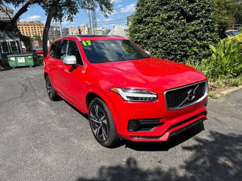 Used 2017 Volvo XC90 T6 R-Design w/ Vision Package AWD/4WD image 13