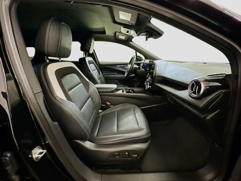 Used 2024 Chevrolet Blazer EV LT image 34