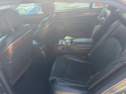 Used 2017 Genesis G90 5.0 Ultimate RWD image 7