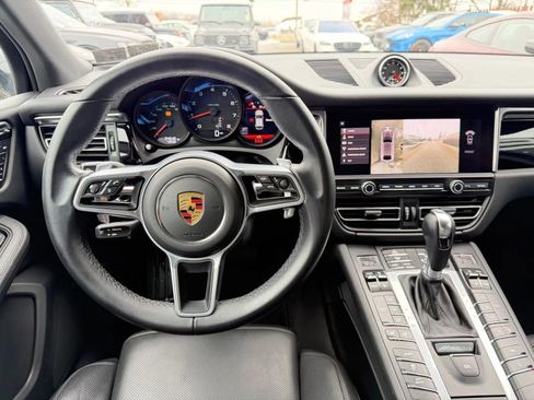 Used 2021 Porsche Macan AWD/4WD image 18