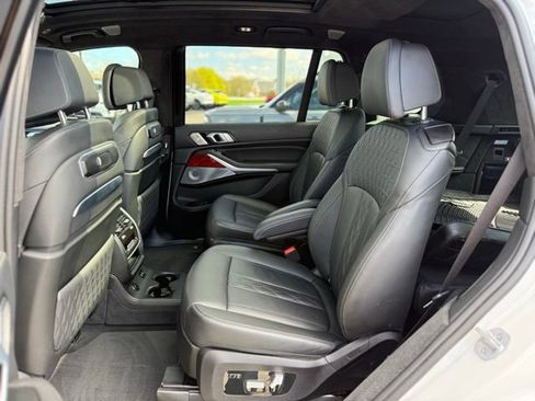 Used 2024 BMW ALPINA XB7 AWD/4WD image 19