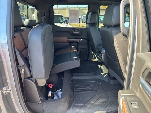 Used 2019 Chevrolet Silverado 1500 High Country w/ High Country Premium Package image 22