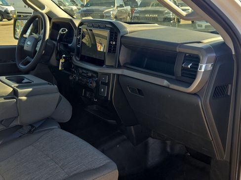 Used 2024 Ford F150 XL image 24