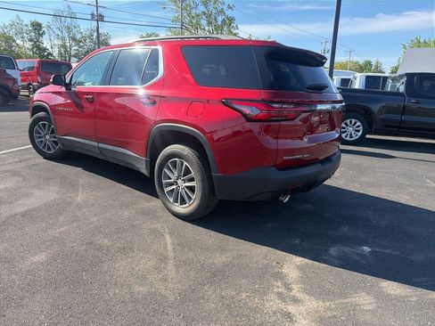 Used 2023 Chevrolet Traverse LT AWD/4WD image 5