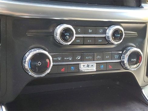 Used 2022 Ford F150 Lariat w/ Equipment Group 501A Mid image 23