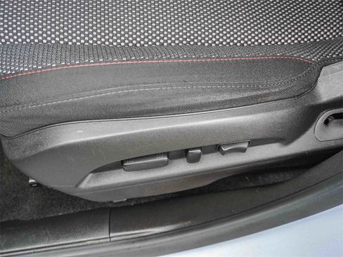 Used 2015 Chevrolet Equinox LT image 19