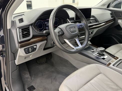 Used 2019 Audi Q5 Prestige w/ Prestige Package AWD/4WD image 4