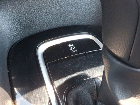 Used 2024 Toyota Corolla LE FWD image 22