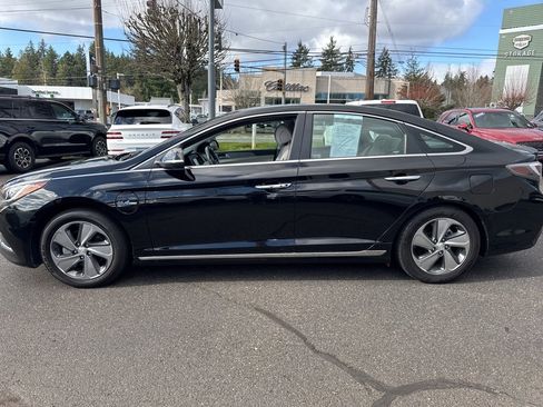 Used 2016 Hyundai Sonata Plug-In Hybrid image 4