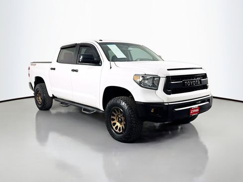 Used 2017 Toyota Tundra SR5 w/ TRD Off Road Package AWD/4WD image 7