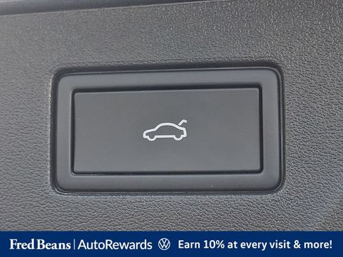 Used 2026 Volkswagen Tiguan SE FWD image 34