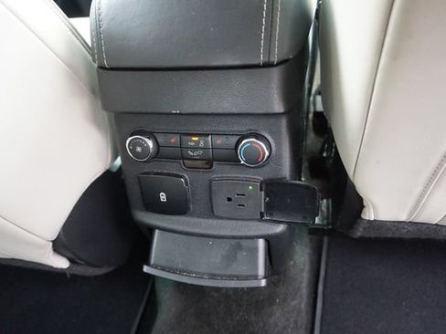 Used 2016 Ford Explorer Platinum AWD/4WD image 25