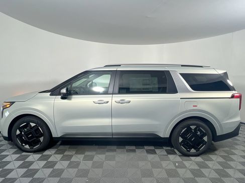New 2026 Kia Carnival EX FWD image 7
