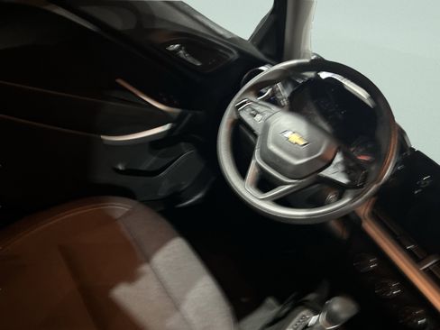 Used 2024 Chevrolet Trax LS w/ LS Convenience Package image 17