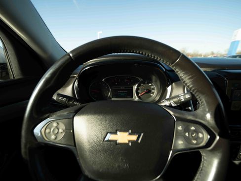 Used 2019 Chevrolet Traverse LT image 15