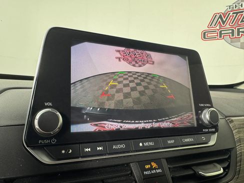 Used 2022 Nissan Altima 2.5 SL FWD image 18