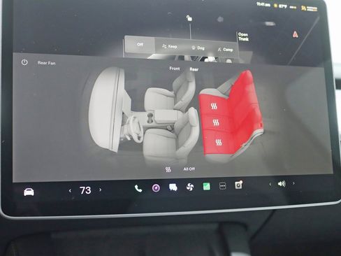 Used 2022 Tesla Model Y Long Range image 18