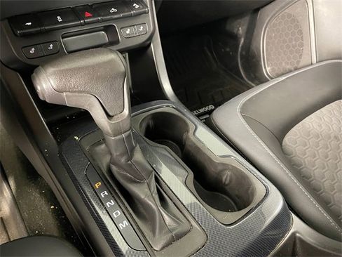 Certified 2015 Chevrolet Colorado Z71 image 9