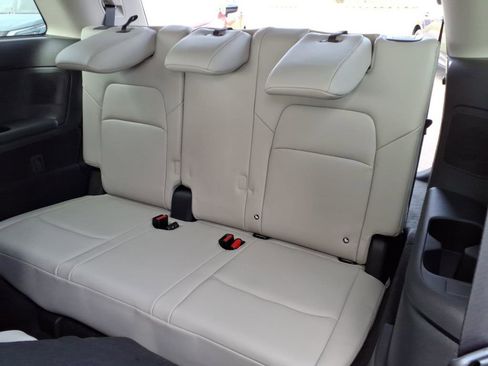 New 2026 Nissan Pathfinder SL image 30