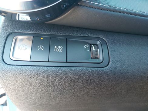 Used 2026 Chevrolet Equinox LT FWD image 24