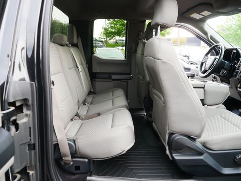 Used 2015 Ford F150 XLT w/ Equipment Group 301A Mid AWD/4WD image 18